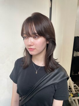 ココ 本八幡(KOKO) 黒髪クラゲヘアーオリーブグレー小顔ココアベージュミディアム