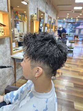 イエローコーン 金沢文庫店(YELLOW CORN) メンズツーブロックツイストパーマ