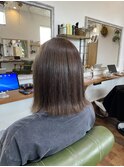 ダークブラウン