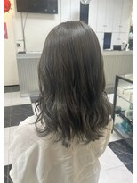 テテ(TETE) イルミナカラー/オリーブベージュ