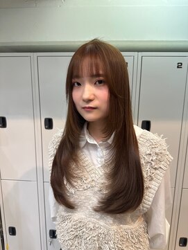 シェノン バイ アランスミシー 表参道(CHAINON by Alan smithee) ブリーチなしダブルカラーとレイヤーカット