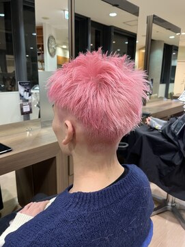 アウラ(AURA) ピンクカラーメンズブリーチカラーメンズショート