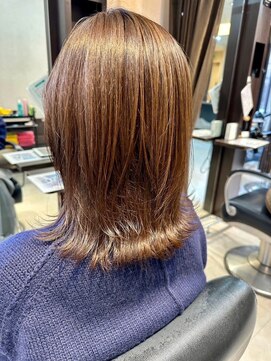 美容室ヒラトヤ 仙北店 小顔大人可愛い外ハネシルキーベージュミディ20代30代40代