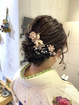 アース モード 新小岩店(EARTH/M) シニヨン×袴