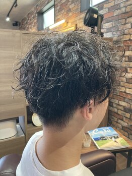 サミュゼ(s'amuser)の写真/【少人数のプライベートサロン】経験豊富な男性スタイリスト在籍♪髪のお悩みを解決し、自宅での再現性も◎