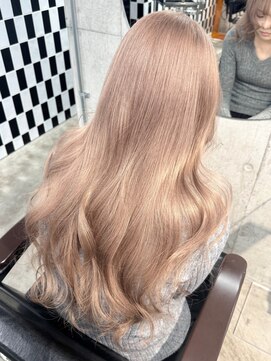 リル ラウム 原宿(LiL Raum) ミルクティーベージュ/ブリーチ/ダブルカラー/レイヤーカット