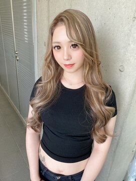 ガルボ ヘアー(garbo hair) 艶髪　ハイトーンカラー　透明感カラー