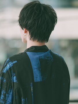 ヴィアラ 自由が丘(VIALA) 【自由が丘】センターパート×ショート