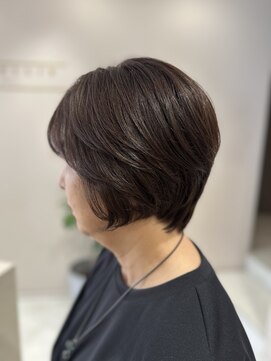 アンベリールフルー(EMBELLIR fleur) 乾かすだけでまとまる◎大人のショートレイヤー 30代40代50代