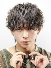 ラフなのに、かっこいい！『シャドウパーマ』