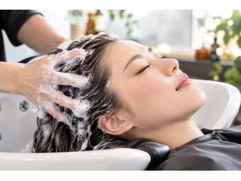 ヘアーズクルス プラス 東山店の写真/頭皮も髪も芯から美しく