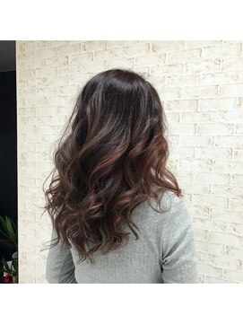 ヘアステージ ラヴァフロー(Hair stage Loverflow) デザインカラー