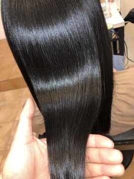 アコンプリッシュ 代官山 恵比寿(accomplish) ミルキーアクアミネコラ