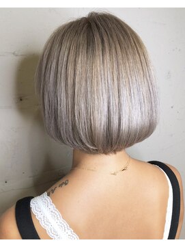 エイト 三軒茶屋店(EIGHT) EIGHT 三軒茶屋 ケアブリーチ×ホワイトグレージュ 8/17