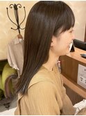 ミディアム/ぱつっとカット/ベージュカラー/暗髪カラー/銀座