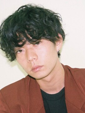 キュー(Cue_) マッシュスタイルのナチュラル無造作パーマ　1 【影山】