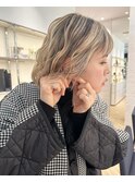 地毛残し　ブロンドハイライト　金髪ボブ　30代