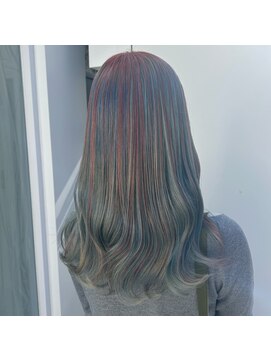 ビヨンドイー(beyond E) ペールピンクとブルーのアンブレラカラー