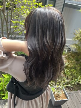 ナゴミ(NAGOMI) グレー系ハイライト