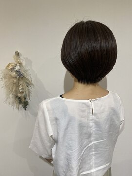 ファム(fam.) ナチュラルショートボブ