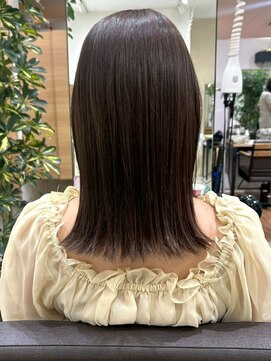 アイウィル(Ai WilL) アッシュベージュ ミディアムヘア ストレート ダメージレス