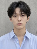オグジュアリー 表参道(aux.)&nbsp;毛流れハンサムショートセンターパートメンズ黒髪爽やか