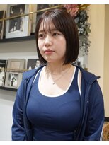 グッドフェローズ キタホリエ(GoodFellas kitahorie)&nbsp;ツヤ感重視のシンプルボブで小顔見せレイヤーハイトーン艶感