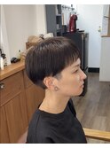 マッシュショートに白髪ぼかしピンクブラウン