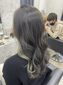 ランズ(LANDS) 《LANDS》グレージュ/インナーカラー/セミロング/カラー