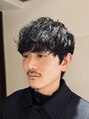 ビジョン 赤坂(vision) ニュアンスパーママッシュ。前髪が割れずらい。シャープな印象。