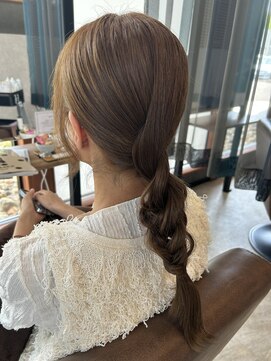 パパドゥ 安曇野店 編み込み風アレンジ