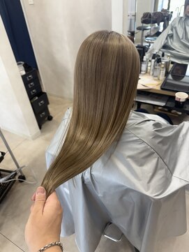 エモ(emo) ミルクティーベージュ