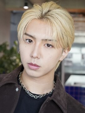 サンクマーケット 渋谷(cinq MARKET) 渋谷メンズカットブリーチカラーホワイトブロンドカラー韓国金髪