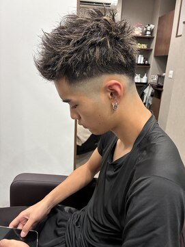 トキ(TOKI.FUKUI) ハードになりすぎないフェードカット