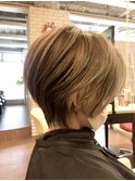 ショート×デザインカラー/斜めバンググレーカラーグレージュ