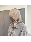 ホワイト系カラー
