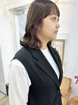 イコ 表参道原宿(ico) インナーカラー ラベンダー 切りっぱなしボブ