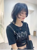 ブルーブラック/顔周りカット/ウルフカット
