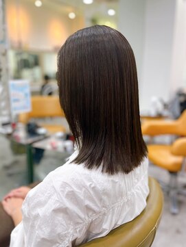 ジラ ヘアアンドメイク(girra HAIR&MAKE) セミロング