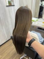 ネクサス 心斎橋(Nexus)&nbsp;グレーベージュレイヤーロングアッシュカラー 黒髪 心斎橋