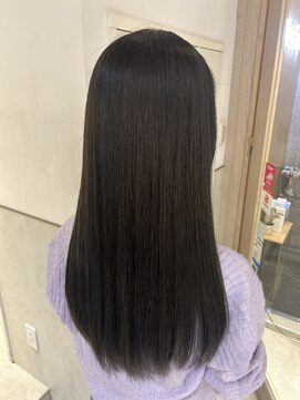 フリーラ 表参道(freera) 透明感ブラック