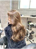 透明感カラーオリーブベージュ ロングレイヤーカット