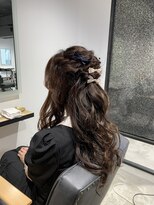 アリーズ シブヤ(ALLYS shibuya)&nbsp;ハーフアップアレンジ