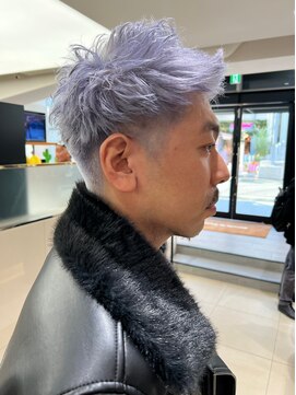 ピークアブー ワン(PEEK-A-BOO ONE) ダブルカラーシルバーカラーメンズショート