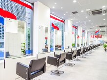 席が多く開放感のある店内［メンズカット/[men's/メンズ/仙台】