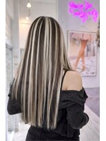 シェルティ フィエル(Shelltie Fiel)&nbsp;【ケアブリーチ】２回目の太めハイライト【シェルティフィエル】