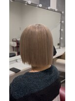 ヘアーズ マーブル(hairs MARBLE) white beige bob