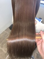 アールサロン アオヤマ(Rr SALON AOYAMA) プラチナミネコラ