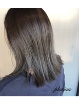 アンルーク ヘア(+1 unluke hair) [+1unluke]2025-SS/platina×medium×straight