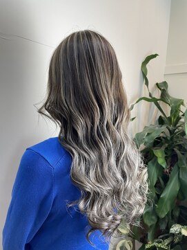 ウエスト オーランド(WEST O LAND) バレイヤージュ